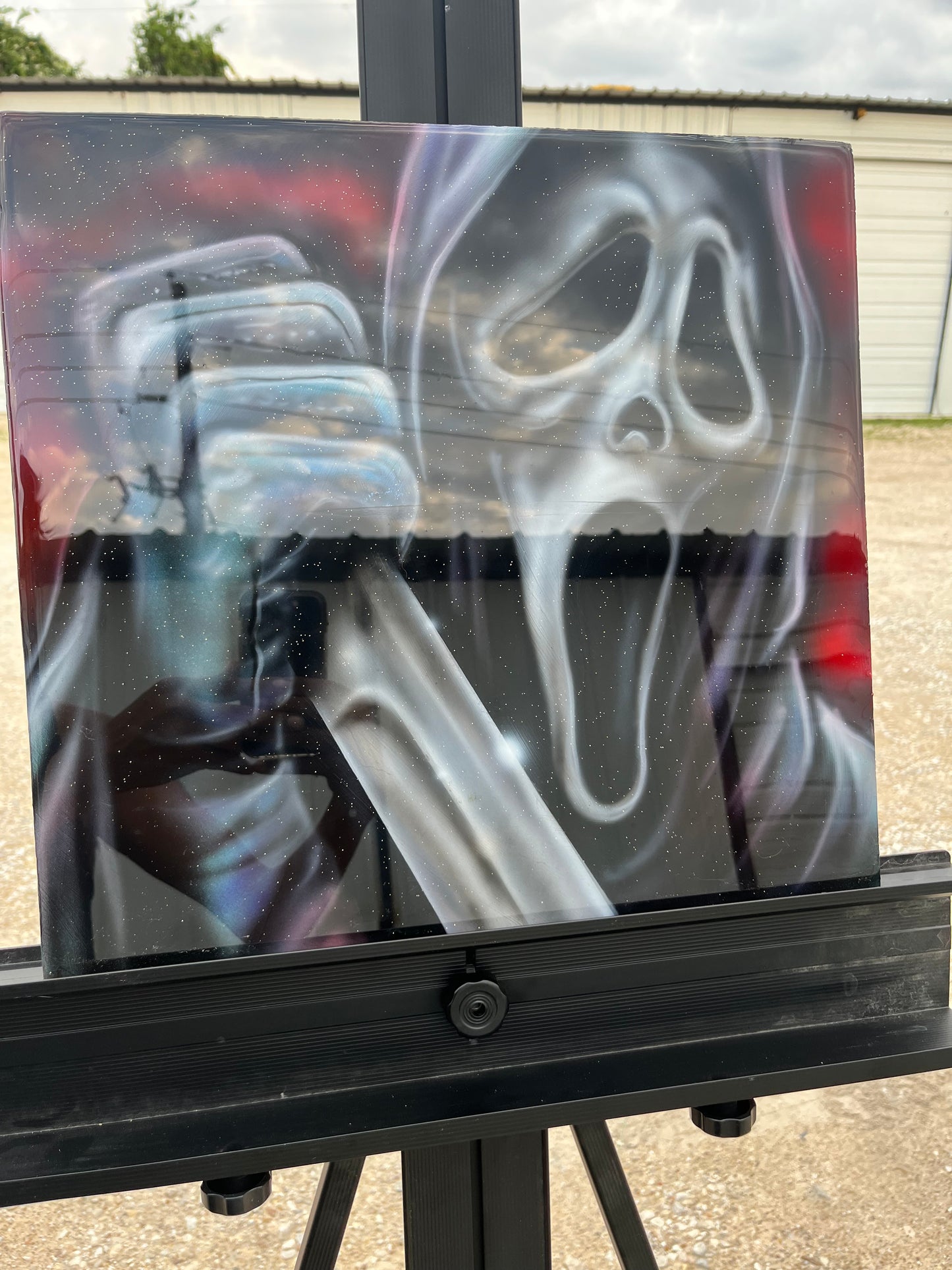 Scream knife